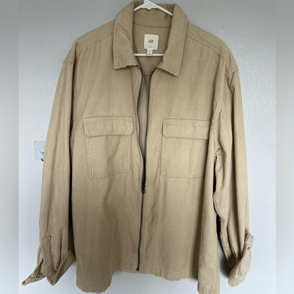Men’s XL corduroy cream jacket.
